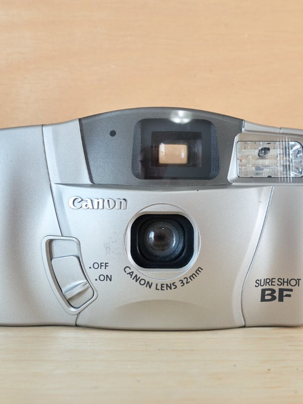 Canon Sure Shot BF 35mm Film Camera 32mm Lens Big Finder Tested Working Silver - Picture 2 of 7